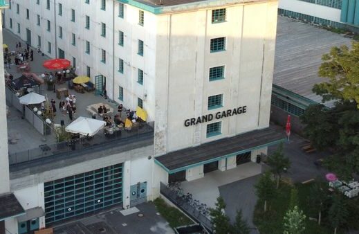 Grand Garage